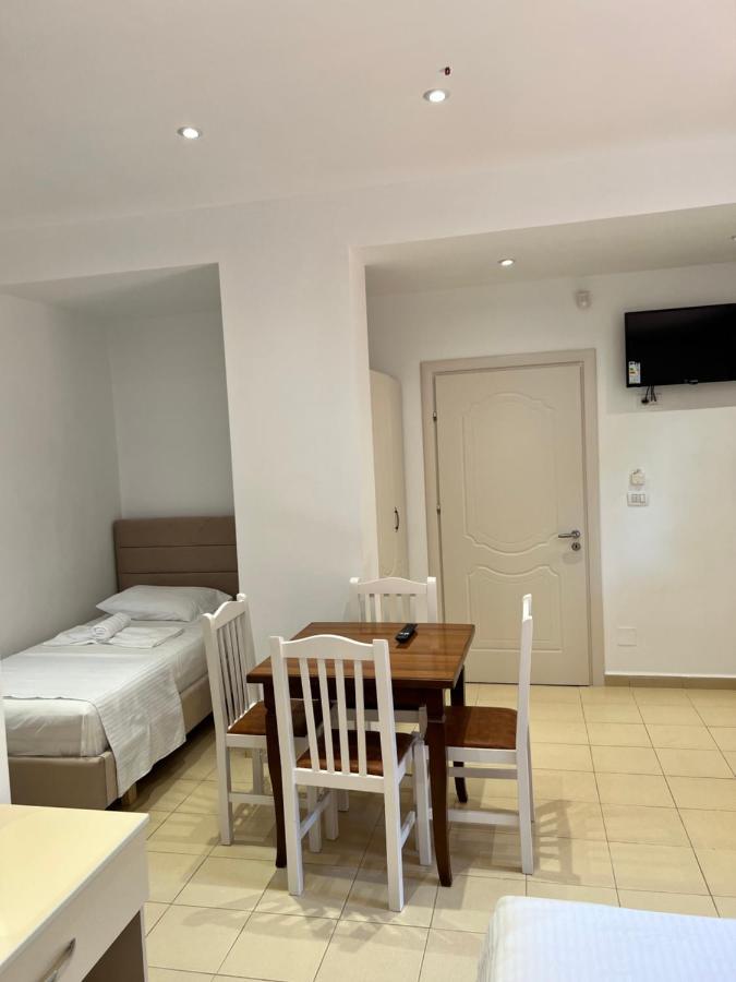 Hotel Moscopole Ksamil Ngoại thất bức ảnh